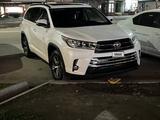 Toyota Highlander 2016 года за 12 000 000 тг. в Шымкент