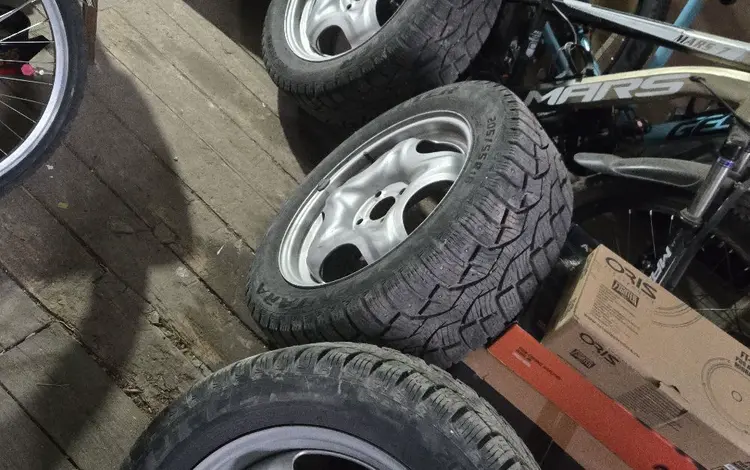 Металлические диски с зимней резиной 4 100 за 120 000 тг. в Костанай