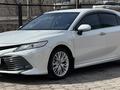 Toyota Camry 2019 года за 14 300 000 тг. в Караганда – фото 3