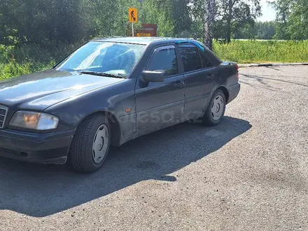 Mercedes-Benz C 200 1994 года за 2 500 000 тг. в Петропавловск