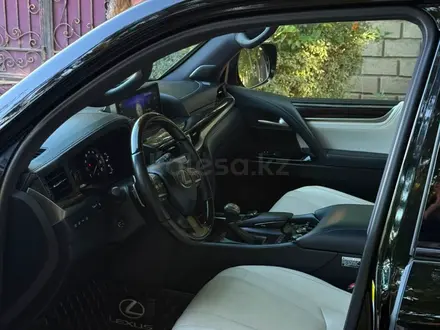 Lexus LX 570 VIP Black Edition 2019 года за 46 000 000 тг. в Алматы – фото 15