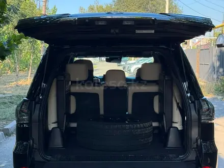 Lexus LX 570 VIP Black Edition 2019 года за 46 000 000 тг. в Алматы – фото 8