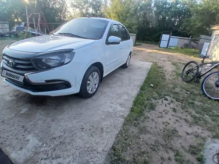 ВАЗ (Lada) Granta 2190 2019 года за 3 400 000 тг. в Уральск – фото 2
