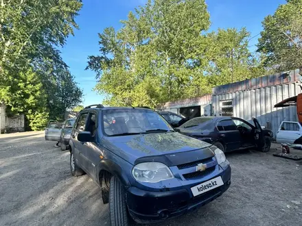 Chevrolet Niva 2010 года за 2 800 000 тг. в Усть-Каменогорск – фото 2