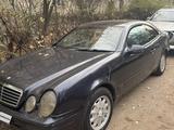 Mercedes-Benz CLK 200 2003 годаfor4 000 000 тг. в Алматы – фото 4