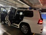 Toyota Land Cruiser 2018 года за 36 000 000 тг. в Шымкент – фото 3