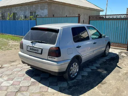 Volkswagen Golf 1995 года за 1 700 000 тг. в Атырау – фото 4