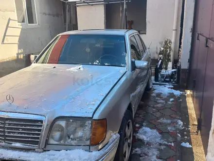 Mercedes-Benz E 260 1991 года за 1 000 000 тг. в Алматы – фото 2