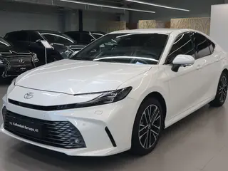 Toyota Camry Luxe