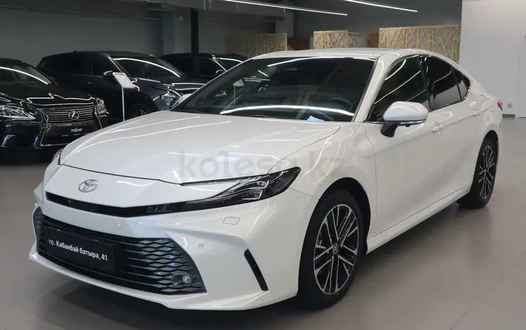 Toyota Camry Luxe 2025 года за 21 000 000 тг. в Астана