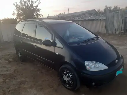 Ford Galaxy 2001 года за 2 400 000 тг. в Уральск – фото 3