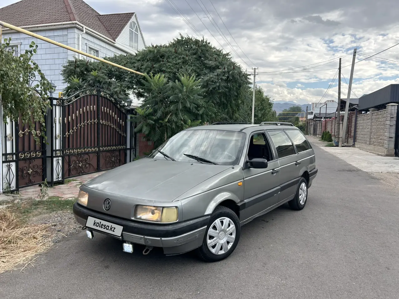 Volkswagen Passat, 1990