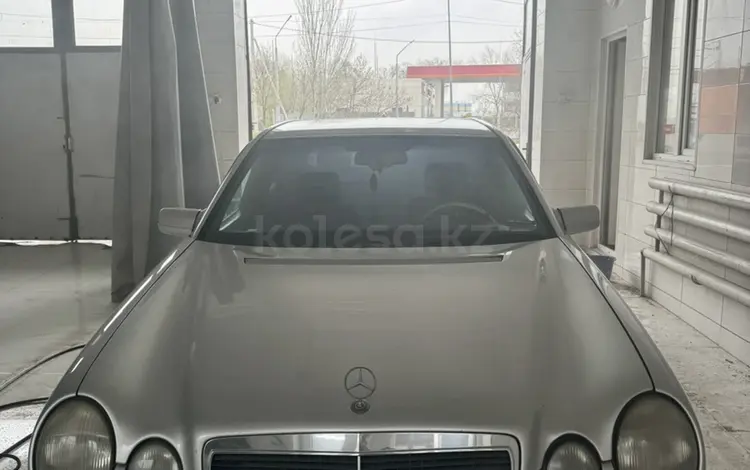 Mercedes-Benz E 230 1996 годаүшін2 800 000 тг. в Алматы