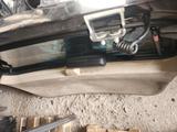 Крышка багажника задняя дверь Ford Escape (стекло, обшивка, замок, дворник за 100 000 тг. в Алматы – фото 3