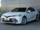 Toyota Camry 2019 года за 13 300 000 тг. в Шымкент