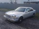 Mercedes-Benz E 320 1996 года за 2 100 000 тг. в Алматы