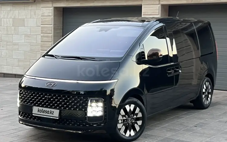 Hyundai Staria 2022 года за 24 900 000 тг. в Алматы