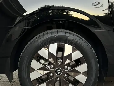 Hyundai Staria 2022 года за 24 900 000 тг. в Алматы – фото 19