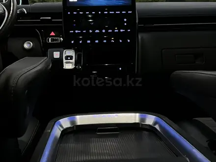 Hyundai Staria 2022 года за 24 900 000 тг. в Алматы – фото 32
