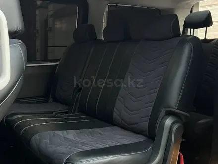 Hyundai Staria 2022 года за 24 900 000 тг. в Алматы – фото 33