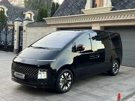 Hyundai Staria 2022 года за 24 900 000 тг. в Алматы – фото 5