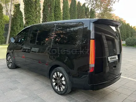 Hyundai Staria 2022 года за 24 900 000 тг. в Алматы – фото 7