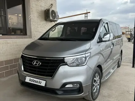 Hyundai Starex 2017 года за 12 000 000 тг. в Шымкент