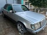 Mercedes-Benz E 200 1990 года за 1 150 000 тг. в Туркестан – фото 4