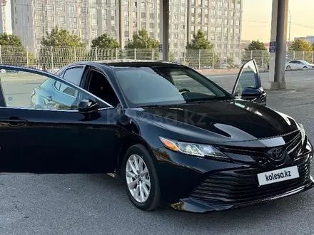 Toyota Camry 2020 года за 12 490 000 тг. в Шымкент – фото 10