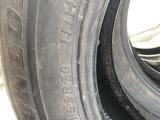 Шины Dunlop 275/55/r20 за 100 000 тг. в Актобе – фото 3