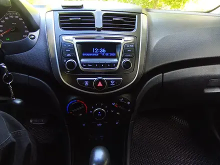 Hyundai Solaris 2014 года за 5 100 000 тг. в Караганда – фото 15