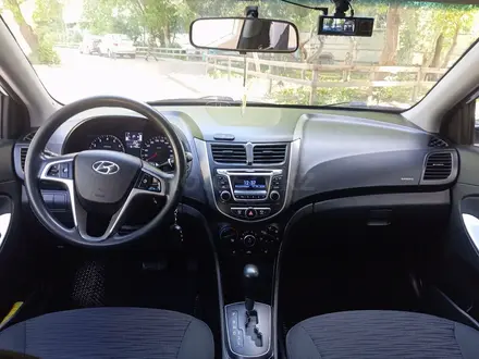 Hyundai Solaris 2014 года за 5 100 000 тг. в Караганда – фото 16