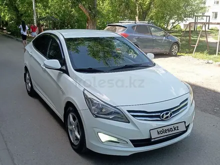Hyundai Solaris 2014 года за 5 100 000 тг. в Караганда – фото 2