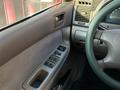 Toyota Camry 2003 годаүшін4 850 000 тг. в Атырау – фото 7