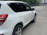 Toyota RAV4 2012 года за 7 700 000 тг. в Актобе – фото 3