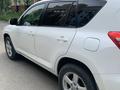 Toyota RAV4 2012 года за 7 700 000 тг. в Актобе – фото 4