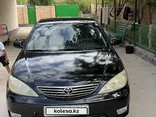 Toyota Camry, 2005
