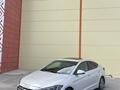 Hyundai Elantra 2018 года за 4 900 000 тг. в Актау
