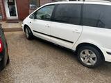 Volkswagen Sharan 2006 годаүшін3 000 000 тг. в Актобе