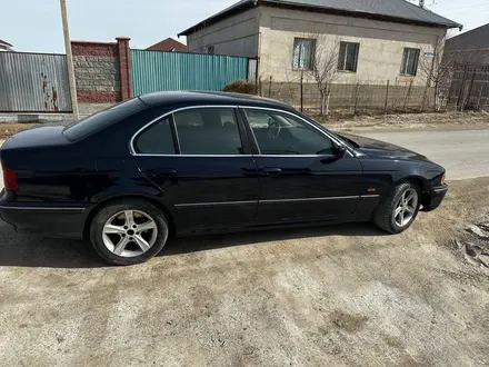 BMW 528 1997 года за 2 500 000 тг. в Кызылорда – фото 3