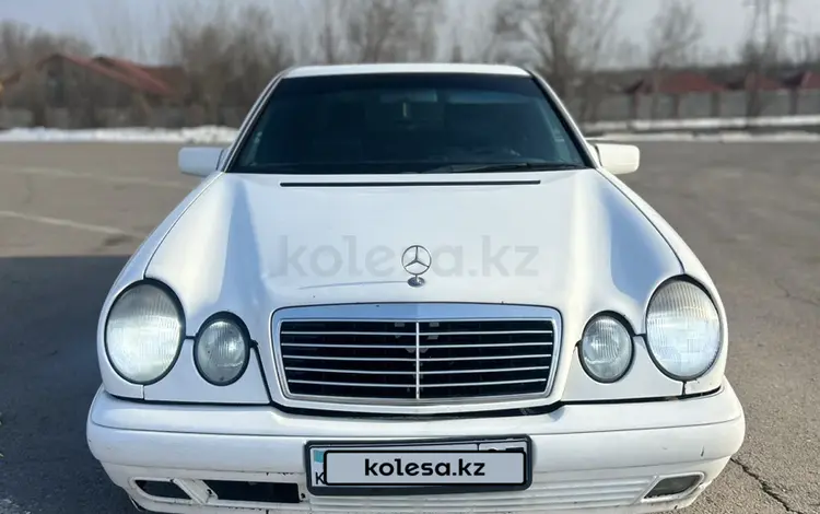 Mercedes-Benz E 320 1998 года за 3 750 000 тг. в Алматы