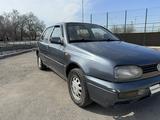 Volkswagen Golf 1995 годаүшін1 700 000 тг. в Есик