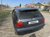 Volkswagen Golf 1995 года за 1 700 000 тг. в Есик – фото 4