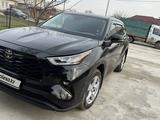 Toyota Highlander 2020 года за 24 000 000 тг. в Шымкент – фото 2