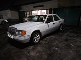 Mercedes-Benz E 230 1992 года за 1 050 000 тг. в Талдыкорган – фото 3