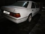 Mercedes-Benz E 230 1992 года за 1 050 000 тг. в Талдыкорган – фото 4