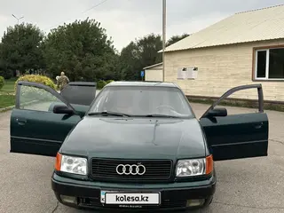 Audi 100
