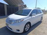 Toyota Sienna 2015 года за 13 200 000 тг. в Алматы