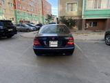 Mercedes-Benz C 200 2001 года за 2 200 000 тг. в Актау – фото 3