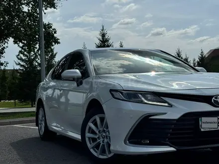 Toyota Camry 2021 года за 14 800 000 тг. в Алматы – фото 8